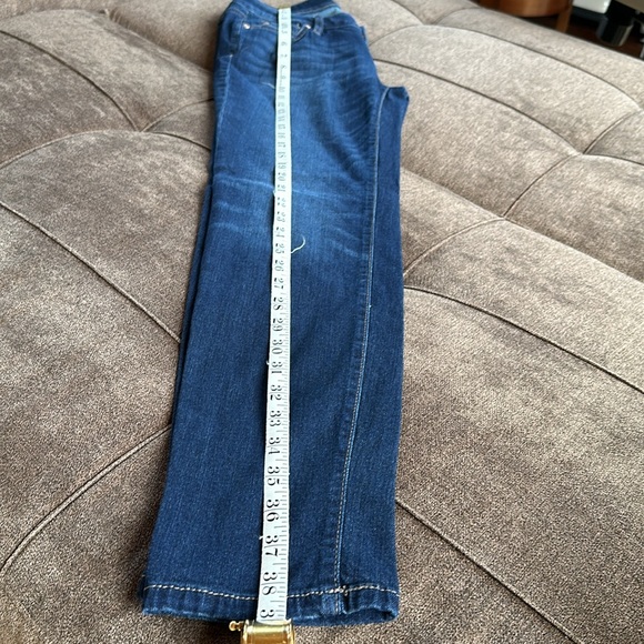 New York & Company SoHo Curvy Boyfriend Jeans with Embroidered Heart Size 4 - Picture 4 of 9